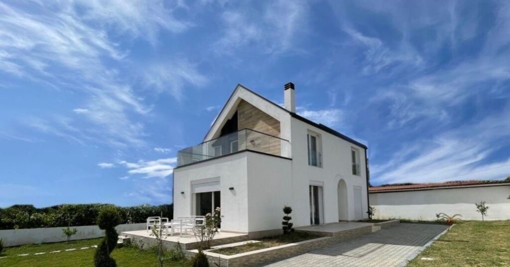 MODERN VILLA FOR RENT IN MULLET! 1,600 € /Month