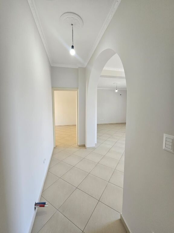 JEPET ME QERA SUPER APARTAMENT 2+1 NE ISH KËNETË DURRËS