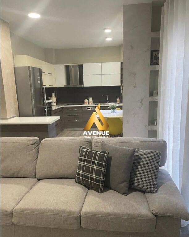 SHITET APARTAMENT 2+1, PRANE ELEONORES, MBI QENDREN KRISTAL, TIRANE