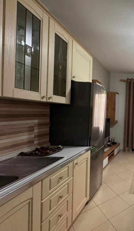 Apartament me qera 2+1 Astir