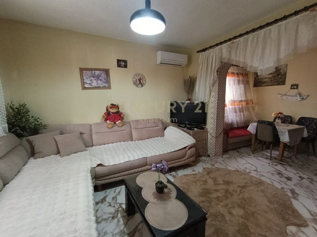 Shtëpi Private 2-Katëshe në Shitje – Mundësi Ideale Banimi dhe Investimi 265,000 €