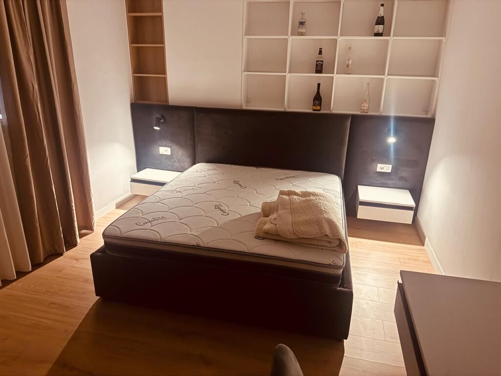 APARTAMENT 2+1 PER QIRA