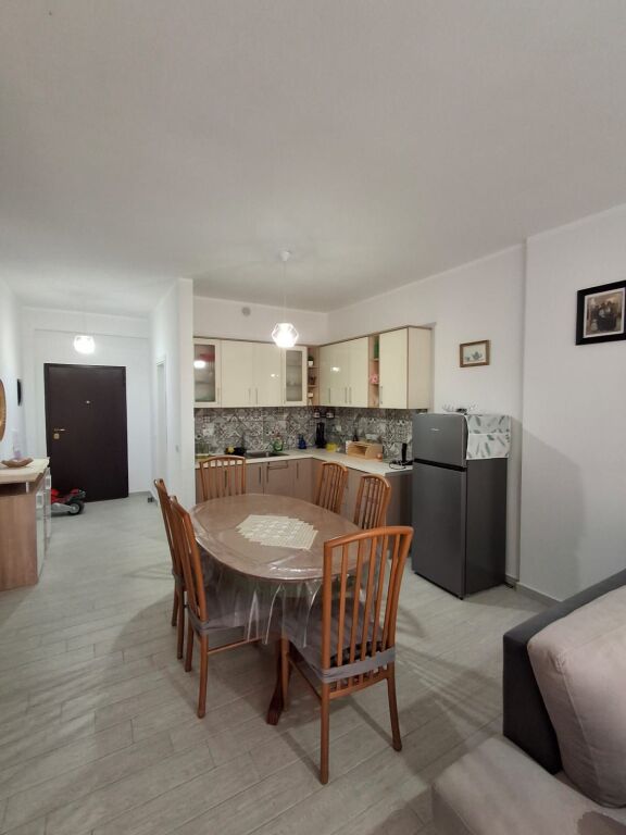 🏡 In Affitto – Appartamento in Affitto 2+1 📍Dietro Max Optika, Skele – Vlore 🌊