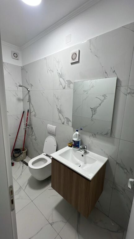 Appartamento 1+1 arredato con ascensore lago che 599 eu in affitto