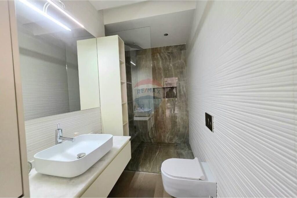 Apartament 2+1+2 me qera Kosphti Botanik
