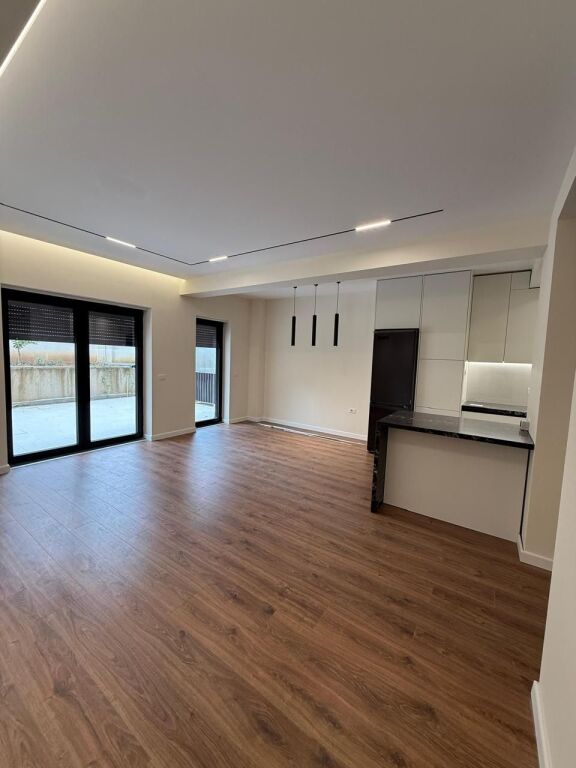 Vendesi Appartamento 3+1+2+Veranda