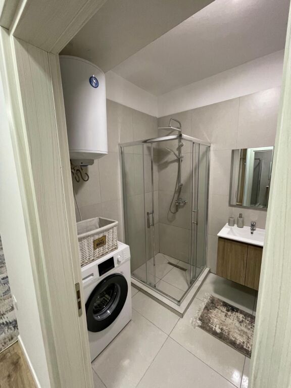 Apartament 1+1 me qera tek Kompleksi Aura