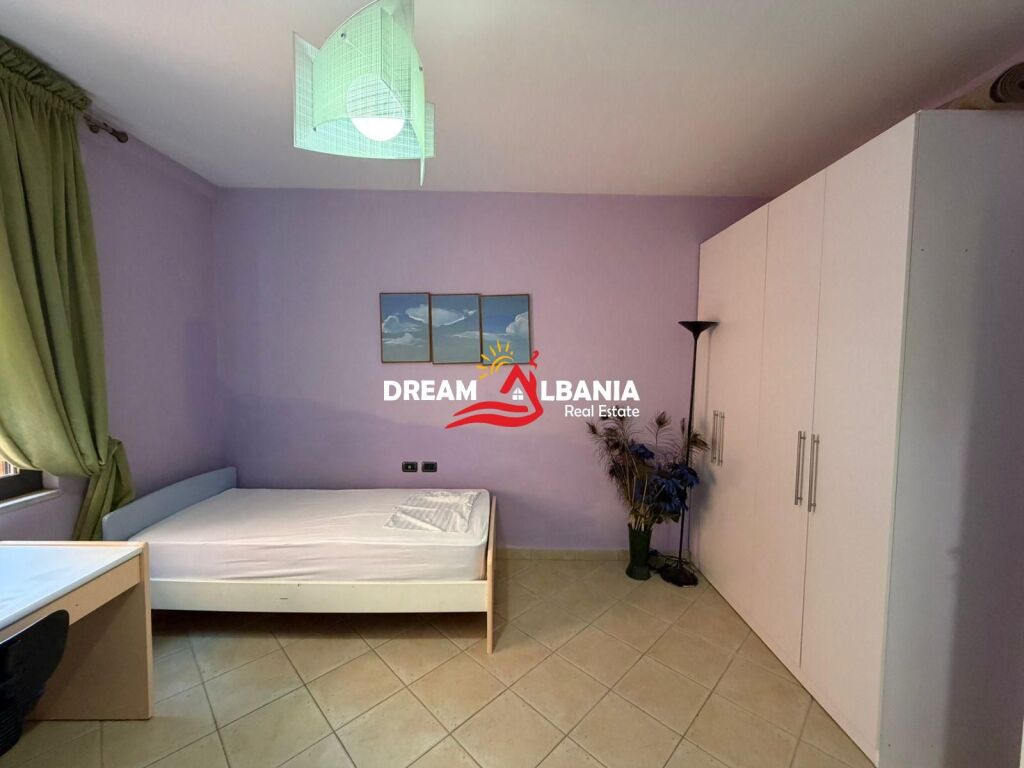 Jepet me qera apartament 2+1+2 me Post parkimi tek 9 -kateshet, Tirane (ID 42214979)