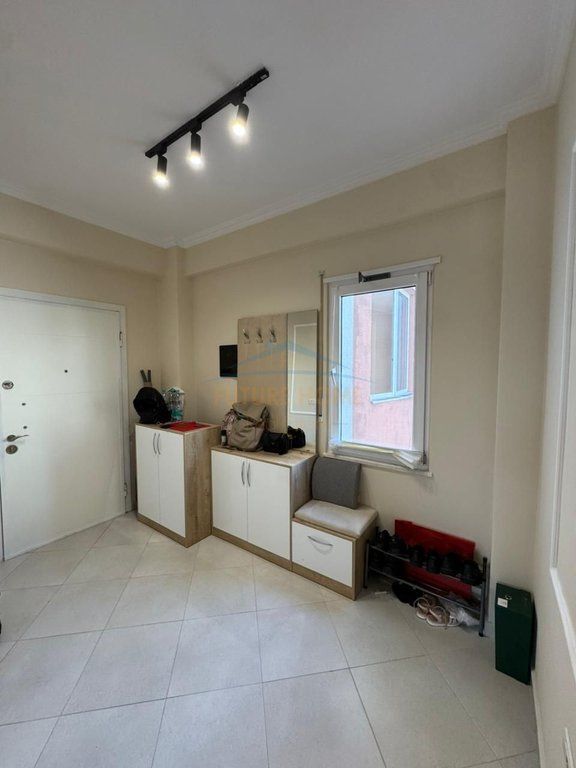 For rent, Apartment 2+1+2 + 2 Parking Spaces, Dry Lake, Tirana.