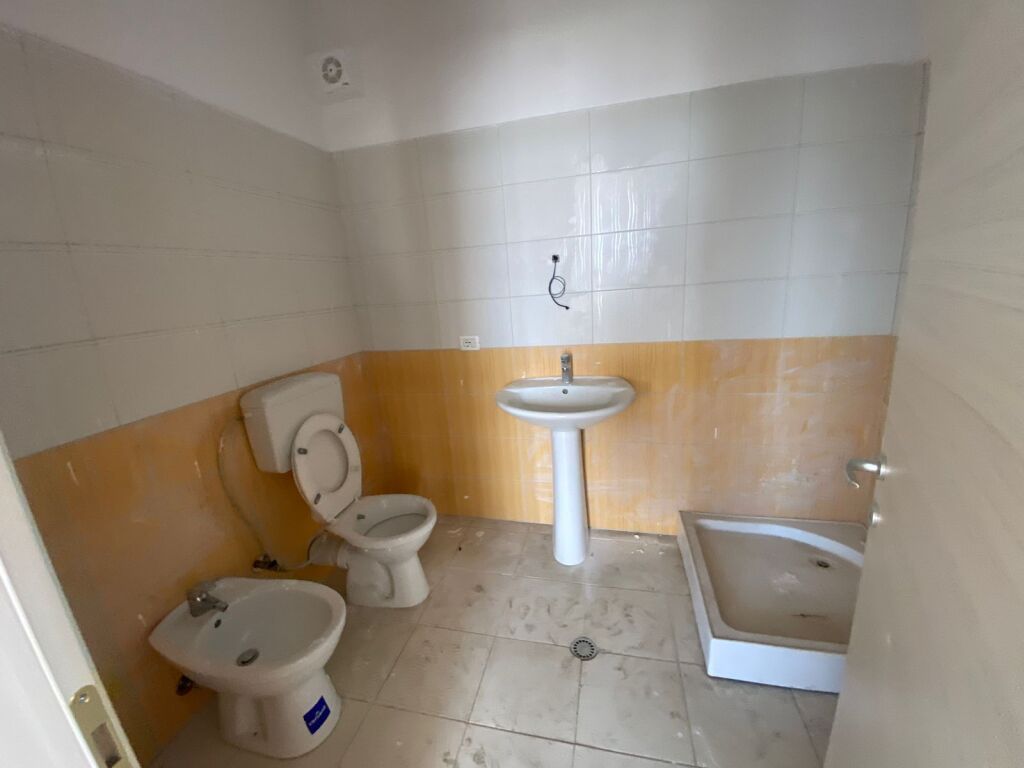 Vendesi in vendita 2+1+2 + Veranda ad Astir, Complesso Fratari