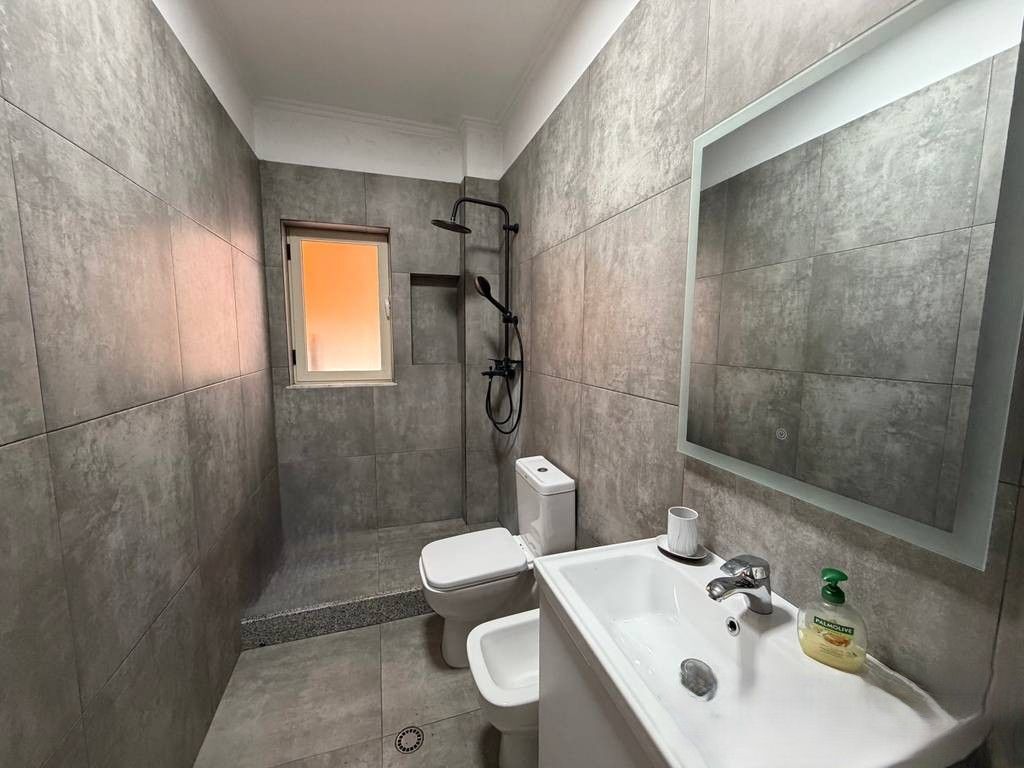 APPARTAMENTO 1+1 IN AFFITTO A SIRI KODRA! 600 € /Mese