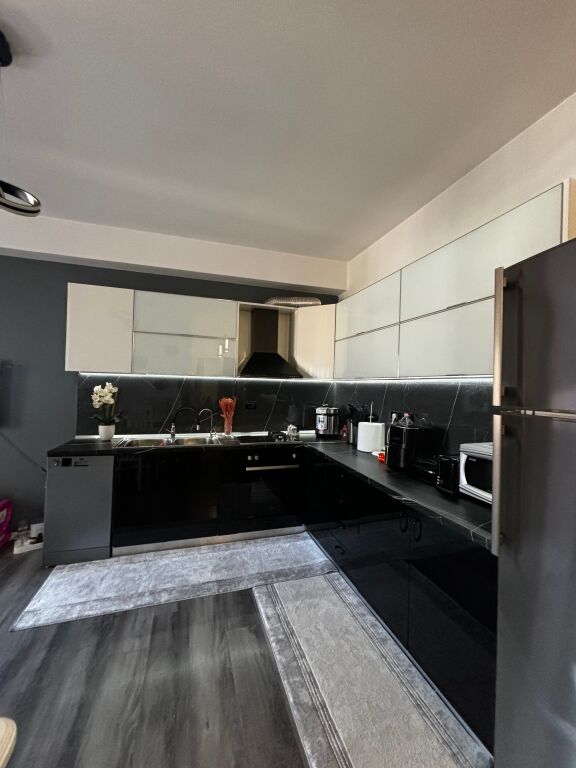 🏡 Apartament 1+1 për shitje te Rruga Endri Keko, pranë Maternitetit të Ri.
