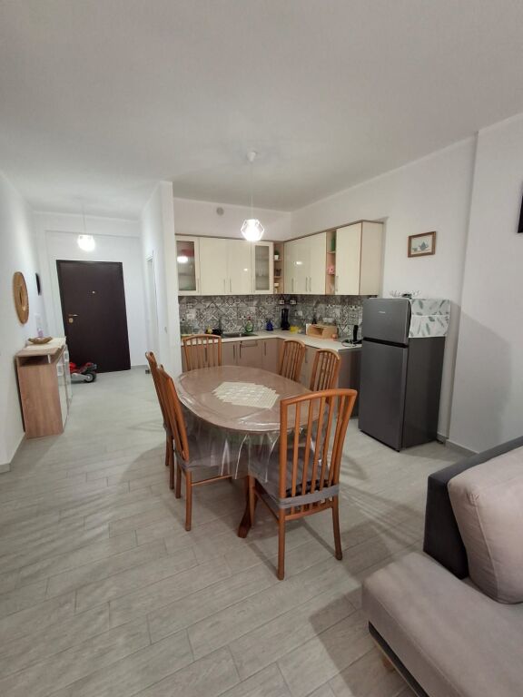 🏡 In Affitto – Appartamento in Affitto 2+1 📍Dietro Max Optika, Skele – Vlore 🌊