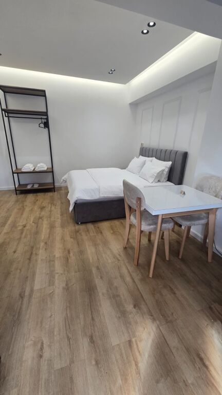 3 AirBnb for rent, Zogu Boulevard 1