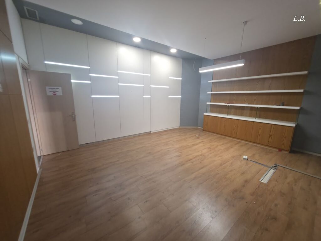 Jepet ambient per zyra,call center, klinike