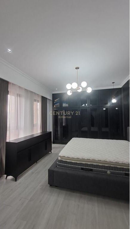 Apartament luksoz 2+1 per qira tek Garden Building