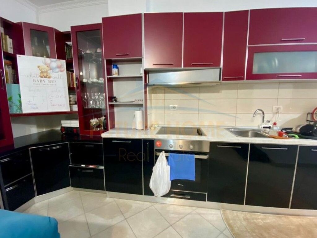 Shitet, Apartament 2+1, Unaza e Re, Tiranë