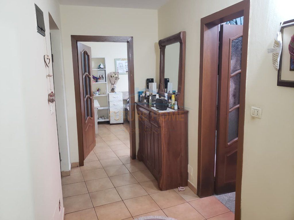Qera, Apartament 1+1, Laprake, Tirane.