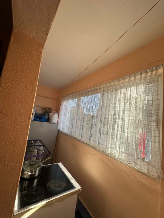 🏠 Appartamento 1+1 in affitto📍 Indirizzo: Di fronte al Ministero della Difesa, a 50 m dalla scuola “Ramazan Jarani”💶 Prezzo: 35.000 lek/mese
