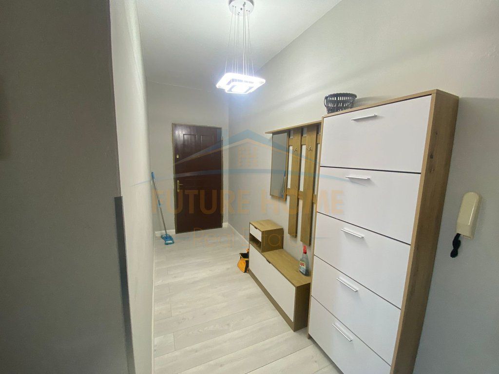 Qira, Apartament 2+1, Brryl, Tiranë