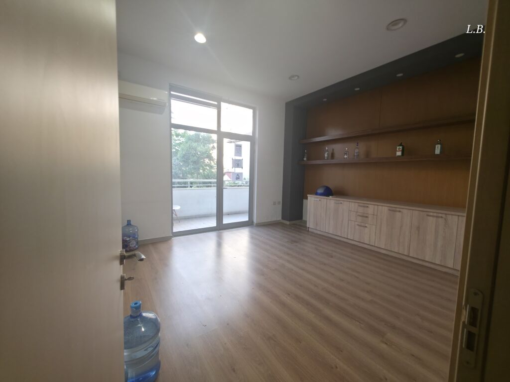 Jepet ambient per zyra,call center, klinike