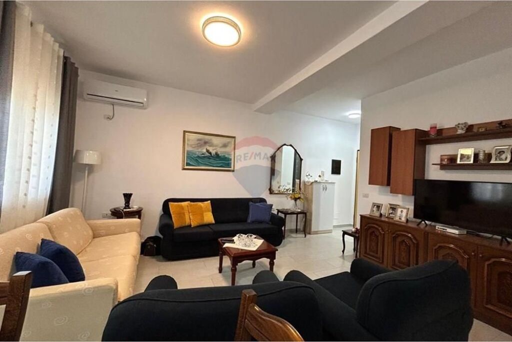 🏠Appartamento 2+1+2 in affitto nella zona di Skela, Vlorë📍