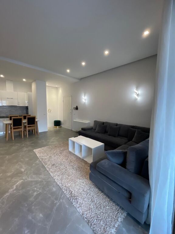 APARTAMENT ME QIRA 2+1+2 TE KOMPLEKSI DELIJORGJI