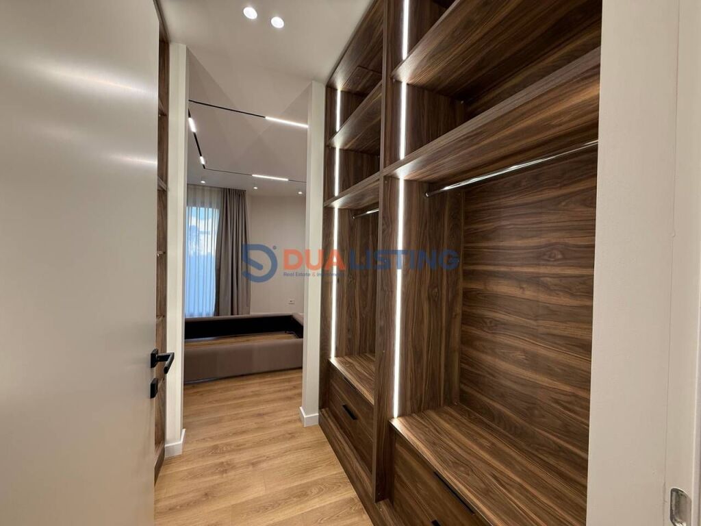 QIRA, APARTAMENT LUKSOZ 2+1+2 ME POST PARKIMI