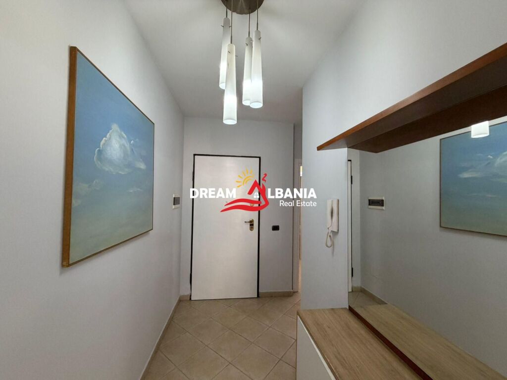 Jepet me qera apartament 2+1+2 me Post parkimi tek 9 -kateshet, Tirane (ID 42214979)