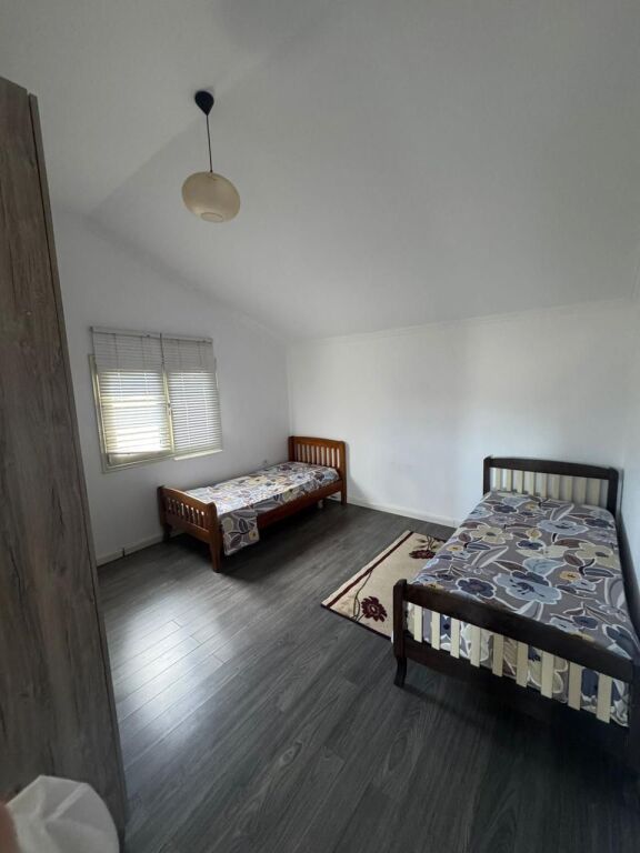 🏡 2+1 In Affitto In Via Pjetër Budi – Parcheggio &amp; Cortile Privato ✨