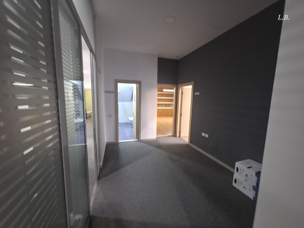 Jepet ambient per zyra,call center, klinike