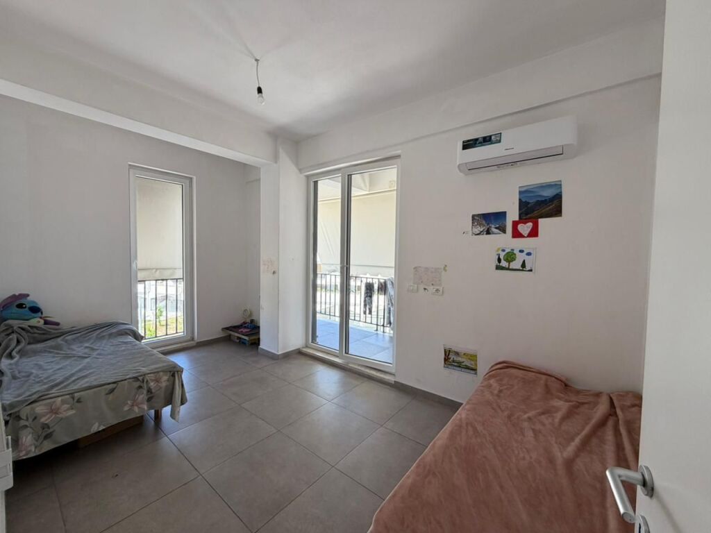 🏡 Jepet me qira apartament 3+1+2 📍 Tek 5 Maji💶 Çmimi: 700 Euro / muaj (i diskutueshëm)