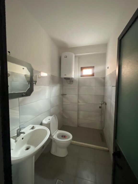 Rent | Shtëpi Private 2 + 1 | Stacioni I Trenit | 300 €/month