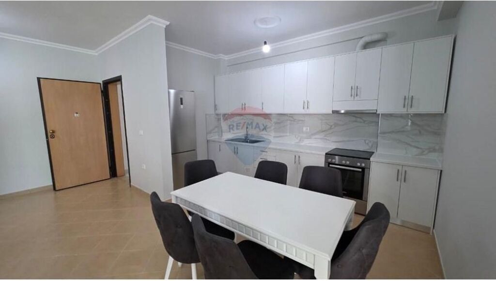 🏡 APPARTAMENTO 2+1 IN AFFITTO Albano – Romina VLORË 📍