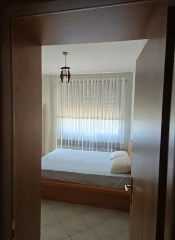 Rent | Apartament 2 + 1 | Rruga Fortuzi | 670 €/month