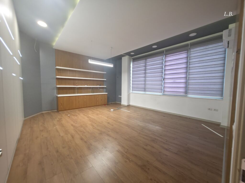 Jepet ambient per zyra,call center, klinike