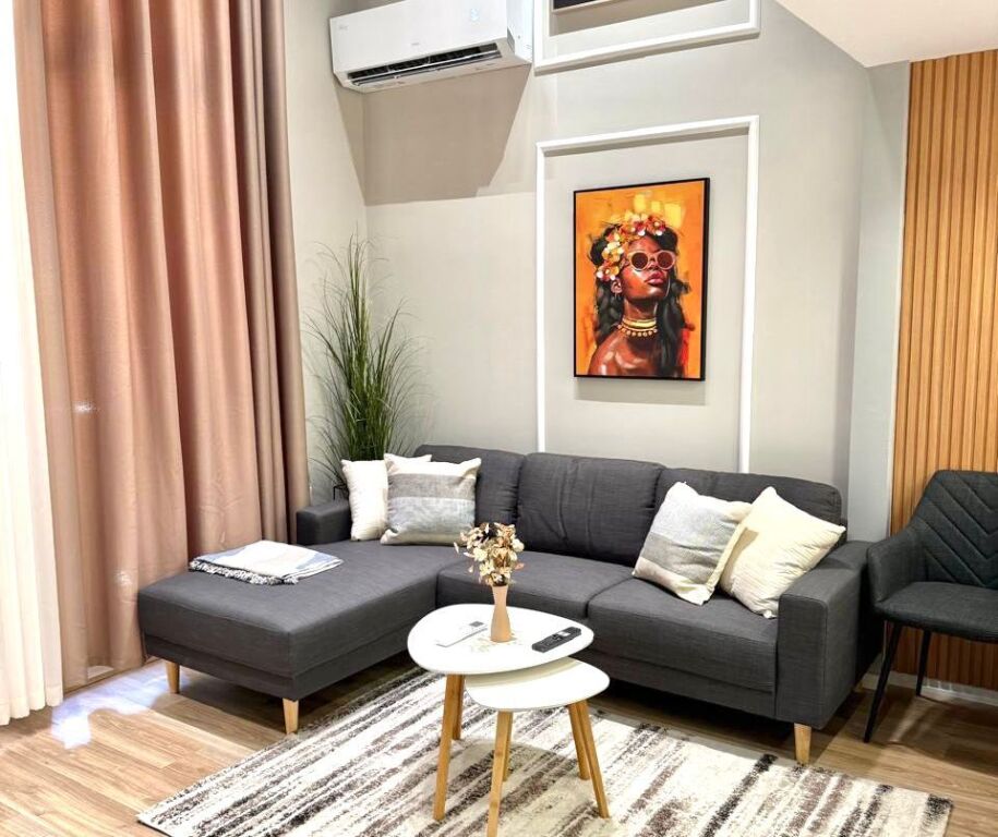 In Affitto: Duplex + 1 Posto Auto 📍Golden Park 3 (Di fronte a American Hospital 3) - 60.000 Lek/Mese - S.80m²