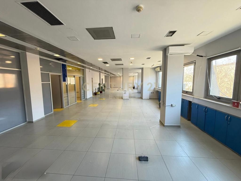 KAVAJA STREET, COMMERCIAL SPACE FOR RENT