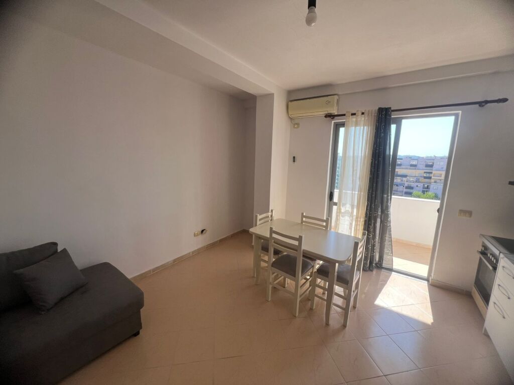 QIRA APARTAMENT 2+1 POSTA PLAZH  DURRES 400 EURO