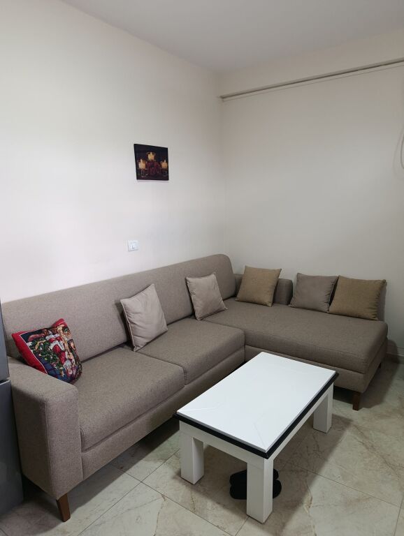 Affitto | Apartament 1 + 1 | Spitali Amerikan 2 | 450 €/mese