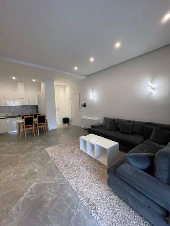 JEPET ME QIRA | APARTAMENT LUKSOZ 2+1+2 + POST PARKIMI | KOMPLEKSI DELIJORGJI