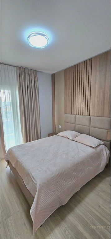 Zogu i Zi, apartment 1+1 for Rent 700 € /Month Total Area  73m2  Interior Area  65m2