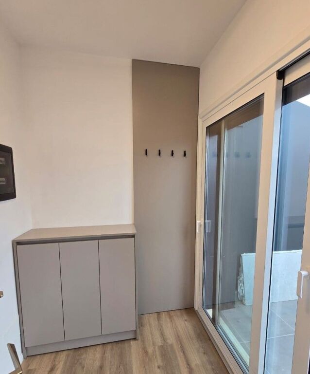 📌 Appartamento 2+1+2+🅿️ in Affitto – Vicino alla Scuola Rossa