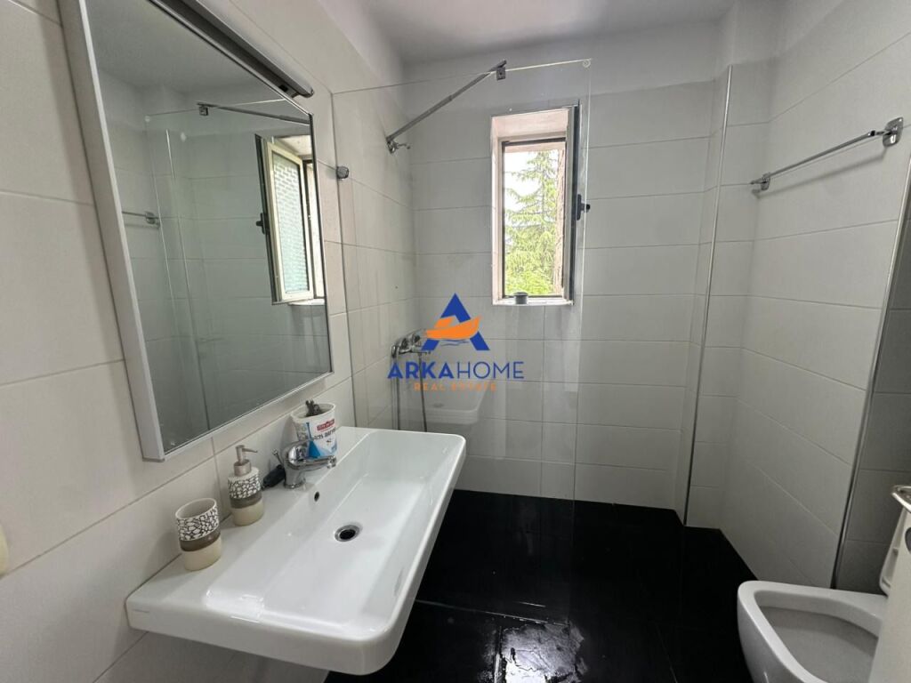 APARTMENT FOR RENT 1+1 "NEAR MEDUZA SHOP, ELBASAN STREET" 62000 LEKE