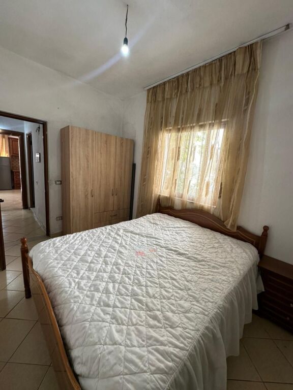 Jepet me qira apartament 1+1 në Astir