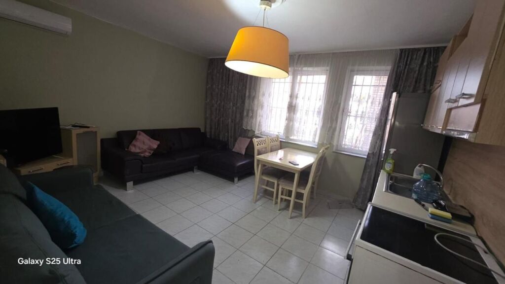JEPET APARTAMENT ME QERA 2+1 TE MEDRESEJA