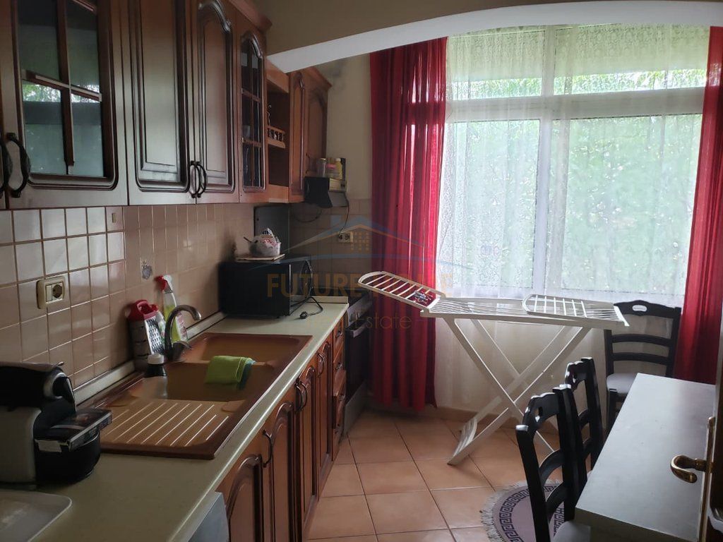 Qera, Apartament 1+1, Laprake, Tirane.