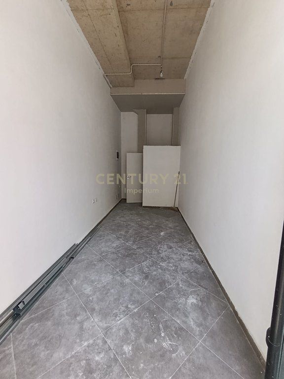 Ambient Komercial për Qira – Rruga Karl Gega 1,200 € /Muaj