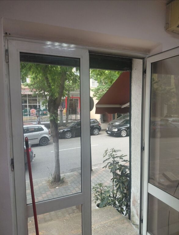 Shop for rent area 11m2