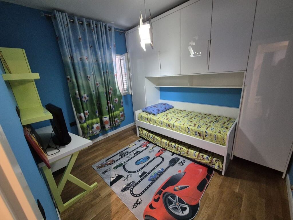 Apartament 2+1 me qira tek Fusha e Aviacionit!